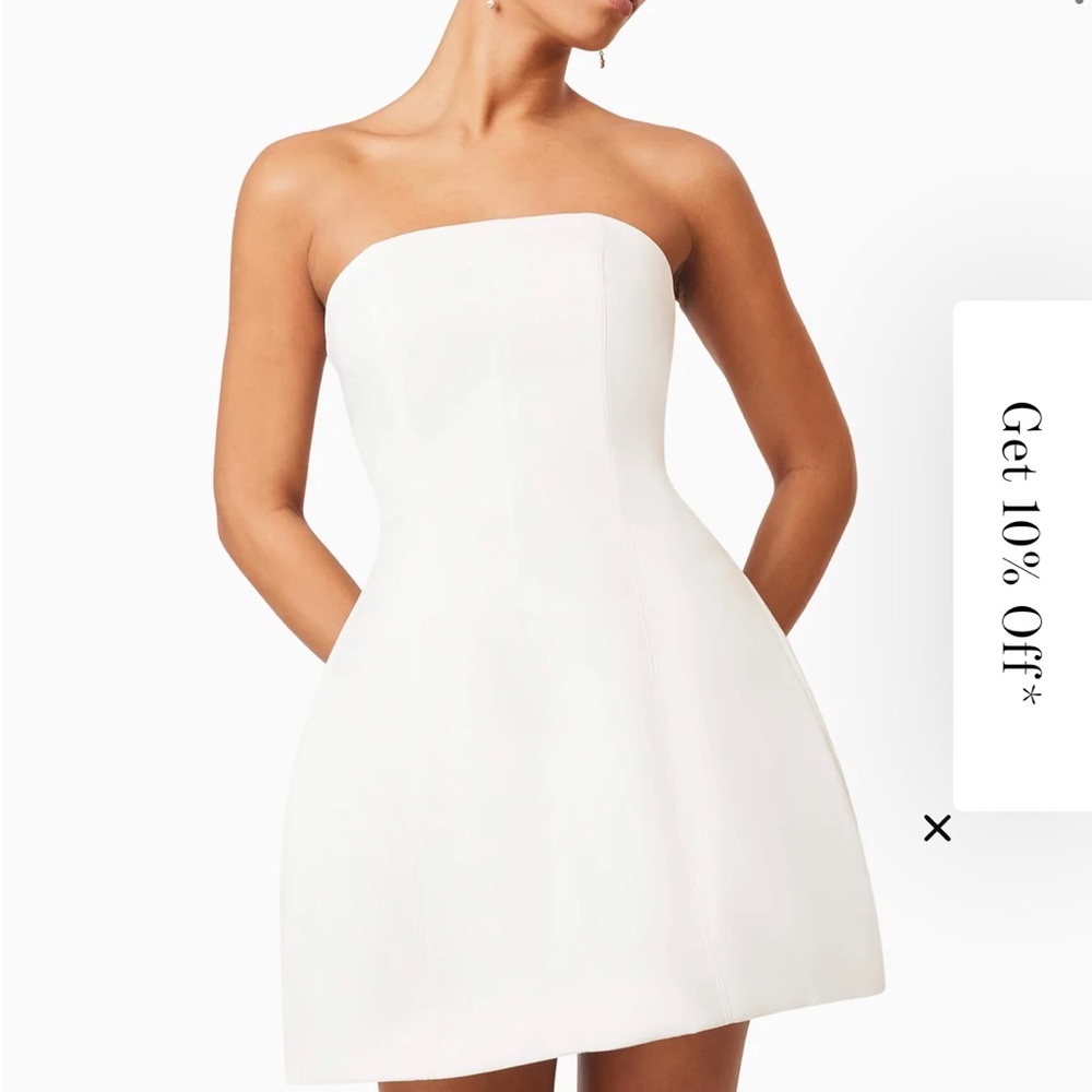 Geranium strapless party dress